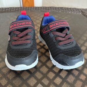Skechers Boy's Flex Mini Trainer Slip On Sneakers Size 5